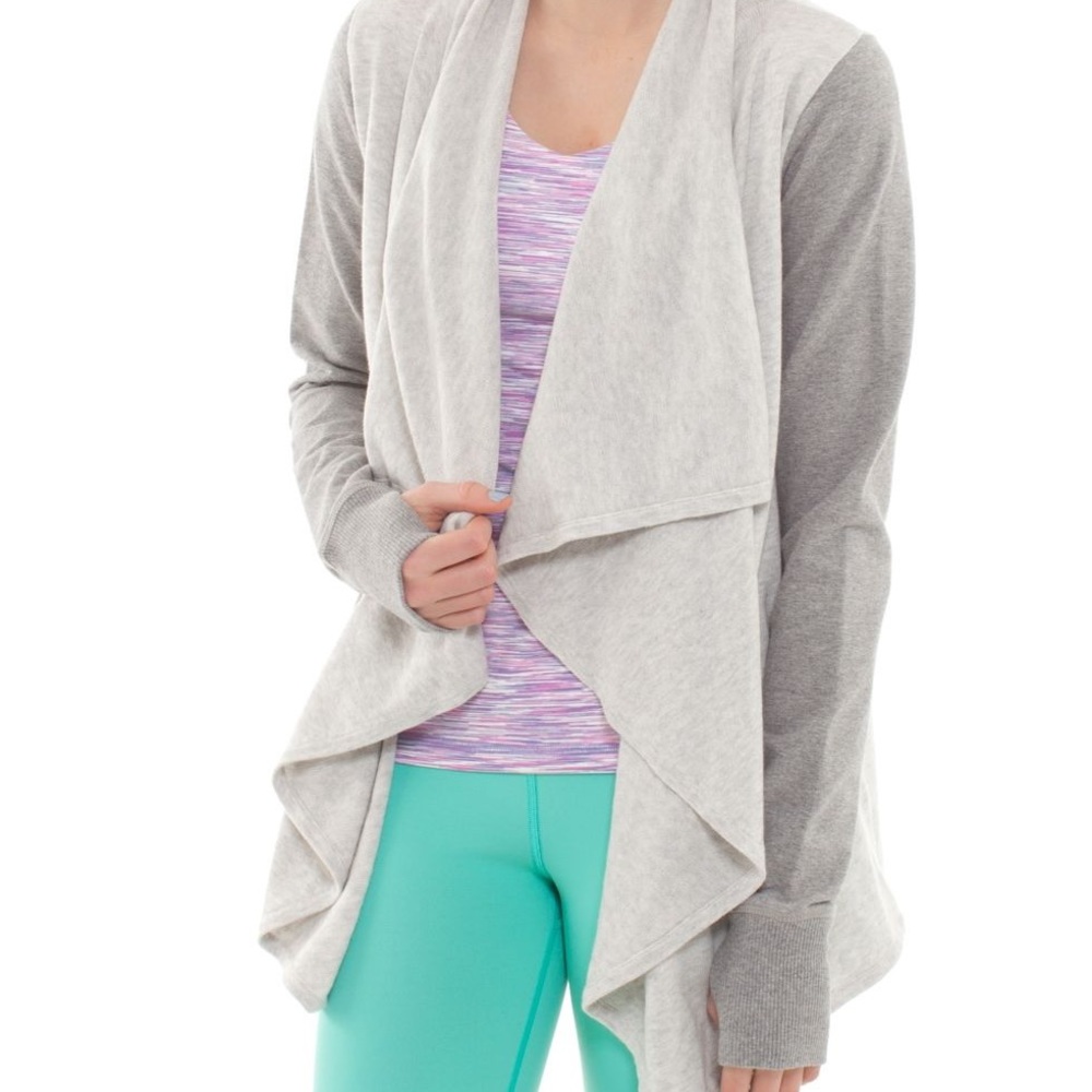 Ivivva by Lululemon Sundown Knit Wrap in Grey Size 14